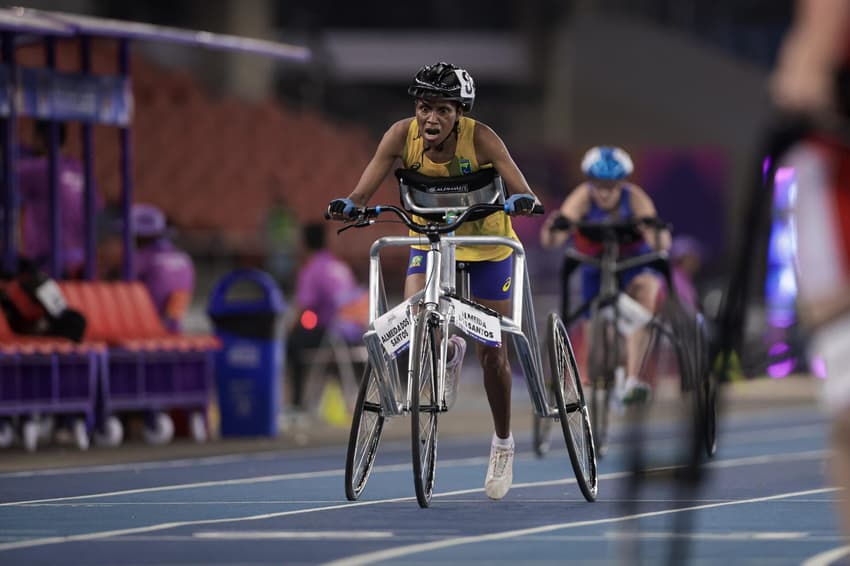 Edileusa dos Santos em ação no Mundial de Atletismo Paralímpico (Foto: Cris Mattos / CPB)