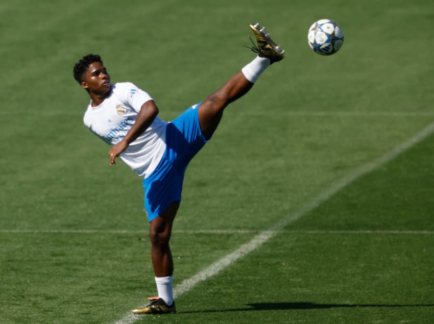 Endrick de volta ao treinamento pelo Real Madrid (Foto: Pierre-Philippe Marcou/AFP)