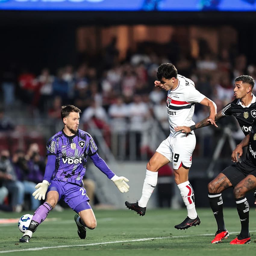 Dinenno marcou para o Tricolor Paulista contra o Botafogo