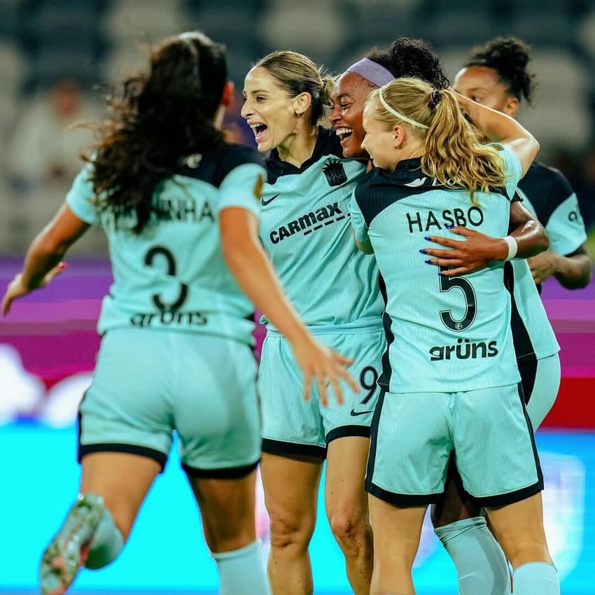 Jogadoras do Gotham, da NWSL, comemoram gol da estreante Jaedyn Shaw (Foto: Reprodução/Gotham)