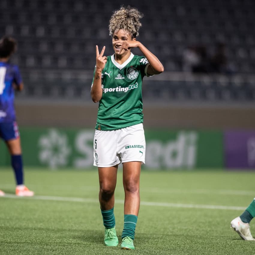 Ingryd comemora seu gol pelo Palmeiras contra o Realidade Jovem pelo Paulistão Feminino