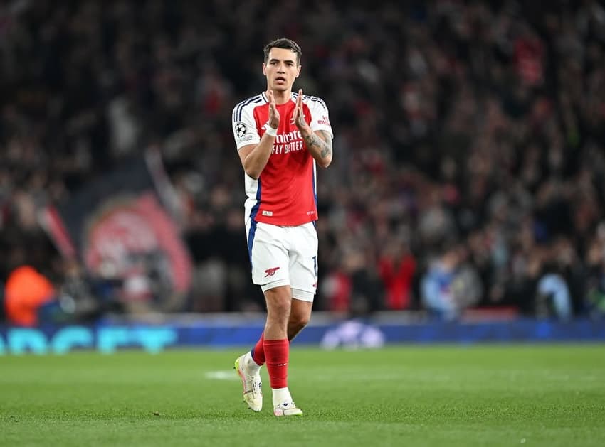 Jakub Kiwior em ação pelo Arsenal (Reprodução: Instagram / j.kiwior)