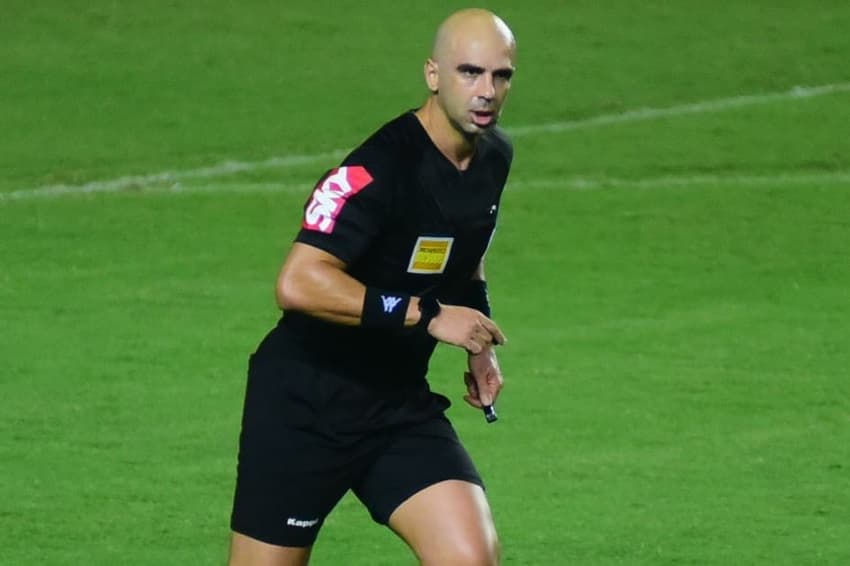 árbitro José Mendonça da Silva Júnior
