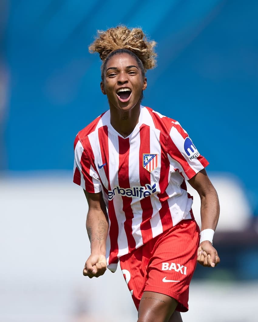Luany em campo pelo Atlético de Madrid na Liga F (Foto: Reprodução/Atlético de Madrid)