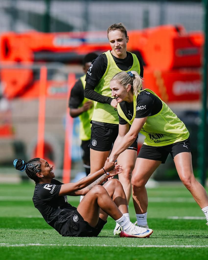 Manchester City feminino Kerolin