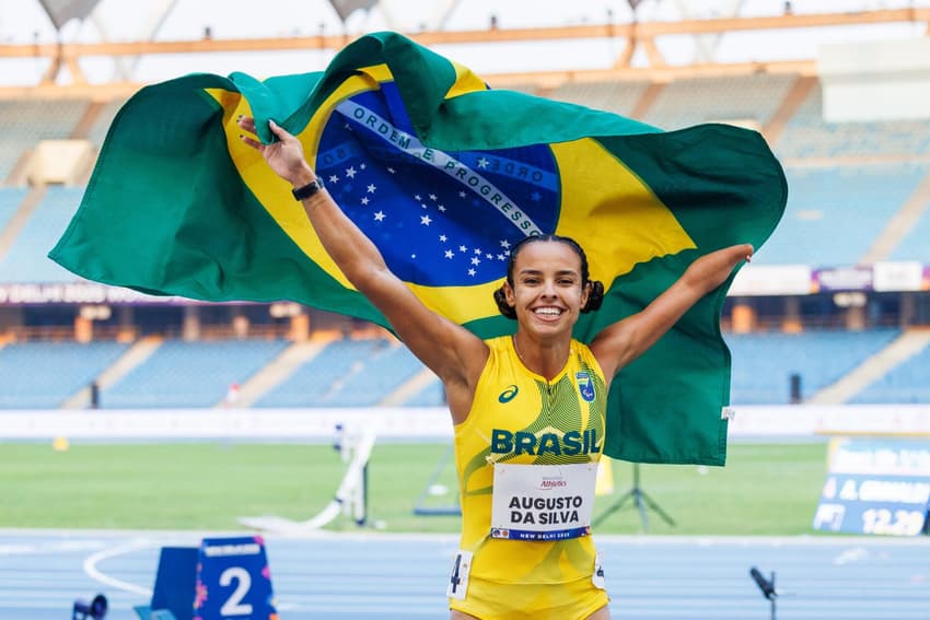 Maria Clara Augusto faturou prata no Mundial de Atletismo Paralímpico (Foto: Alessandra Cabral / CPB)