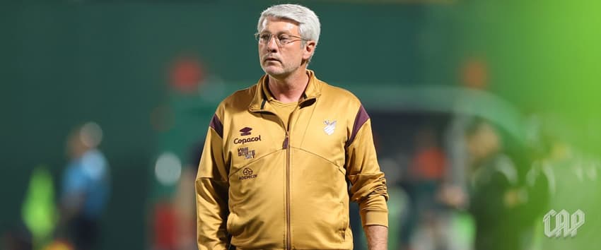 Odair Hellmann Chapecoense Athletico Série B