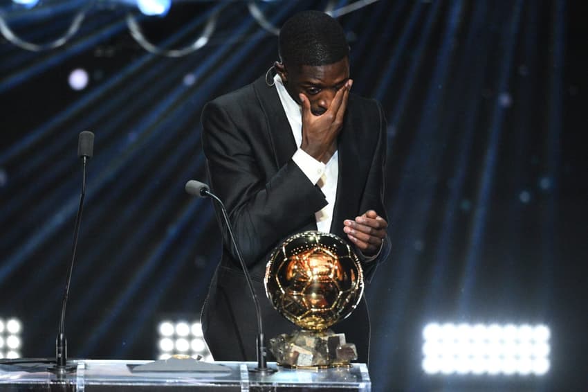 Ousmane Dembélé venceu a Bola de Ouro (Foto: Divulgação/France Football)