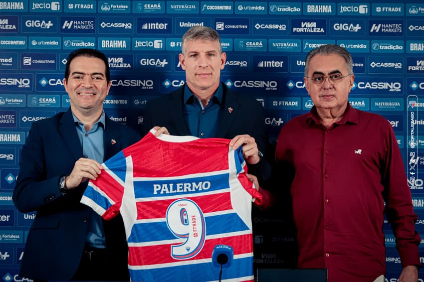 Martín Palermo, treinador do Fortaleza (Foto: Mateus Lotif/Fortaleza EC)