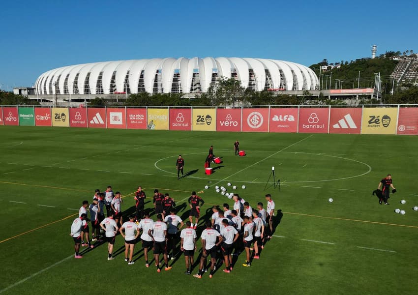 Primeiro treino de Ramón Díaz no Internacional