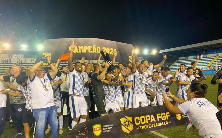 São José comemora título da Copa FGF 2024