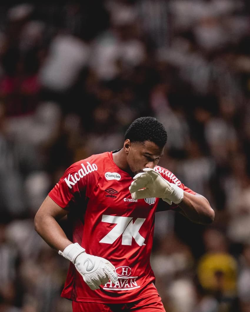 Diógenes entrou em campo no segundo tempo de Atlético-MG e Santos. (Foto: Divulgação/ Instagram)