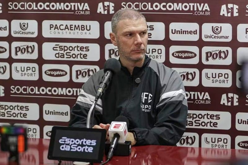 Vinícius Bergantin técnico Ferroviária-SP