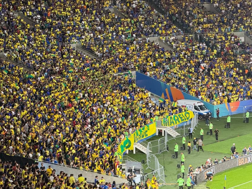 Maracanã lotado para o jogo da Seleção (Foto: Gabriel Gaudêncio/Lance!)