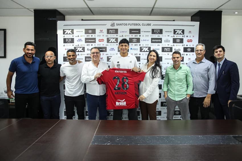 Arthur do Vale chegou ao clube em 2020 (Foto: Reinaldo Campos/Santos FC)