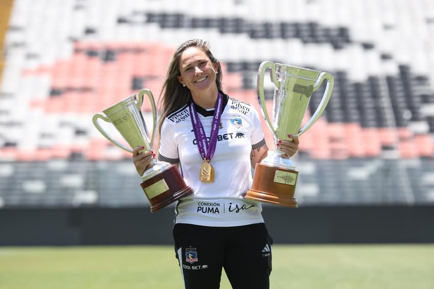 Tatiele Silveira vive grade fase à frente do Colo-Colo. (Foto: Colo-Colo/Divulgação)