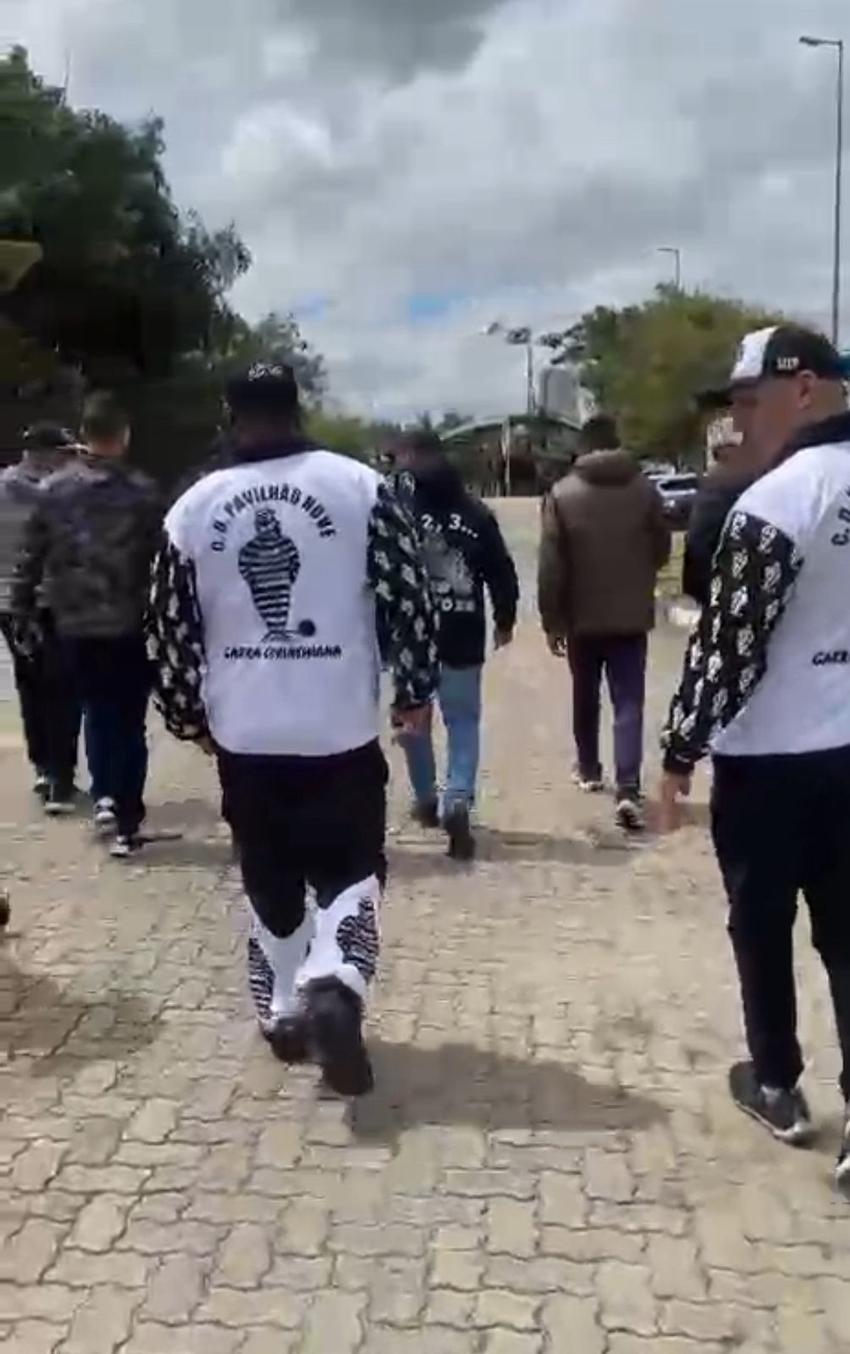 Gaviões da Fiel compareceu ao CT
