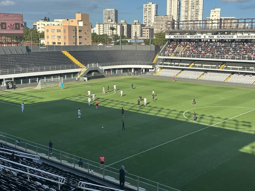 Santos e Corinthians jogaram na Vila Belmiro