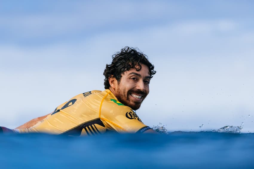 Yago Dora em treino antes das finais da WSL (Foto: Ed Sloane/World Surf League)