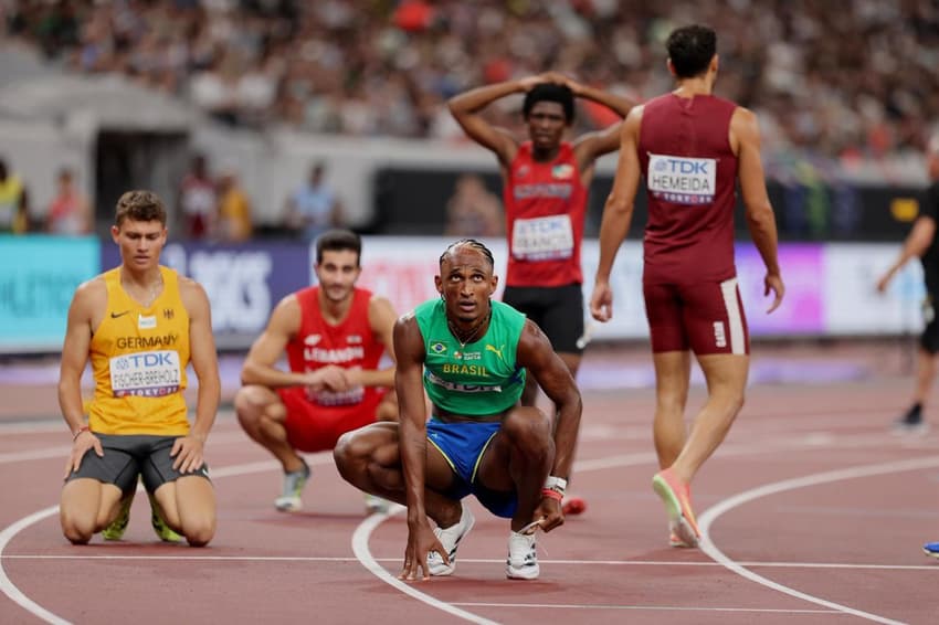 Alison do Santos no Mundial de atletismo, em Tóquio (Foto: Reprodução X)