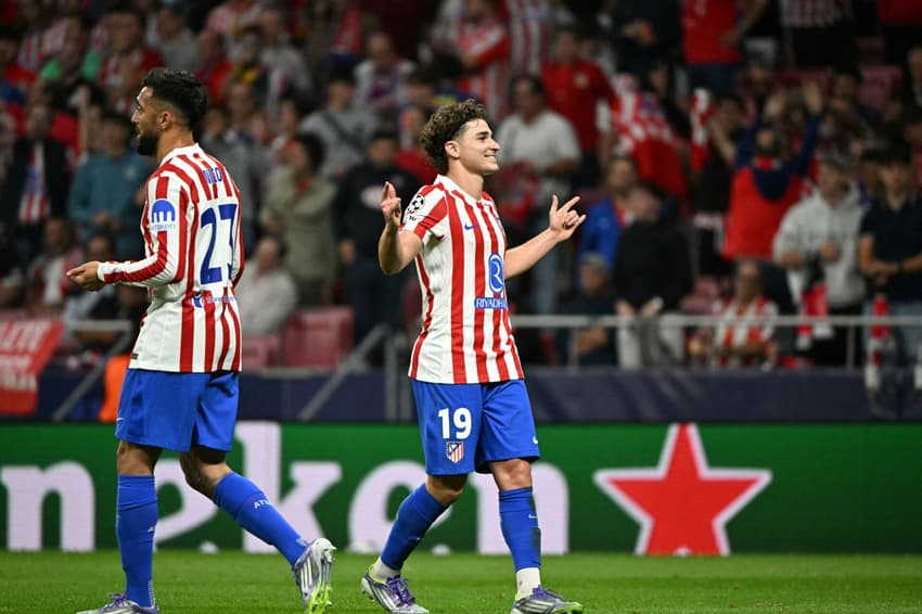 Julián Alvarez comemora gol pelo Atlético de Madrid (Foto: JAVIER SORIANO / AFP)