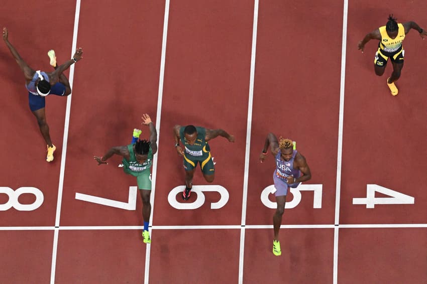 Britânico deve voltar a competir no revezamento 4x100m