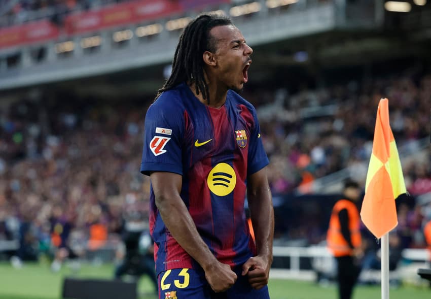 Em La Liga, o Barcelona venceu a Real Sociedad por 3 a 1 (Foto: Josep LAGO / AFP)