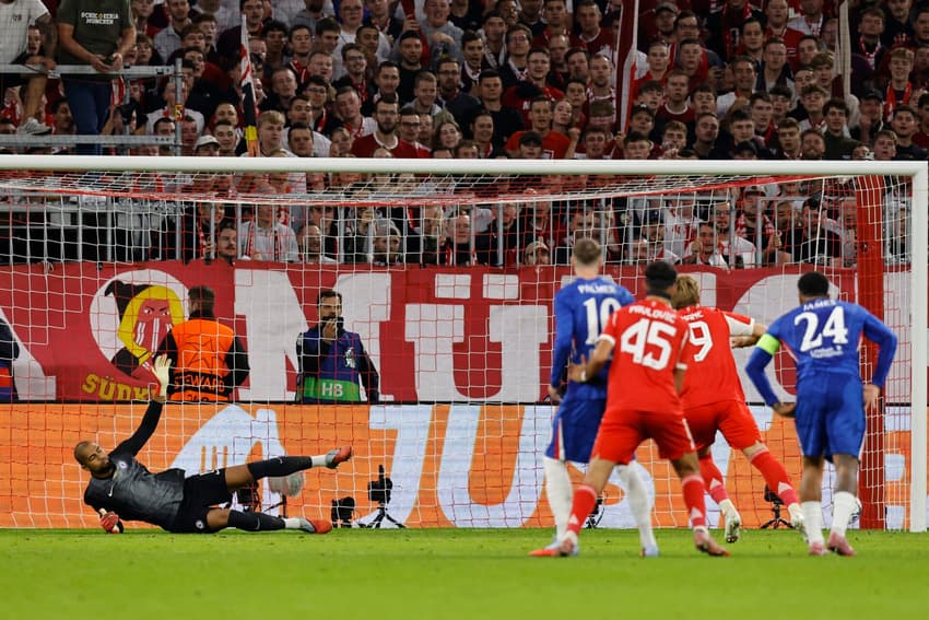 Harry Kane marcou duas vezes na vitória do Bayern de Munique por 3 a 1, contra o Chelsea, pela Champions League (Foto: Alexandra BEIER / AFP)