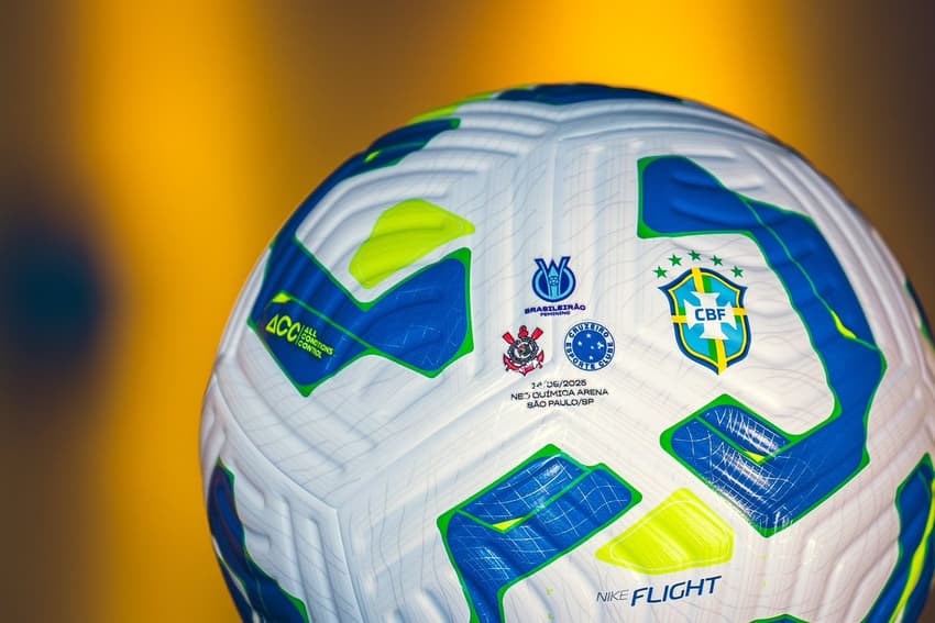 Bola da final do Brasileirão Feminino 2025. (Foto: Fabio Souza / CBF)