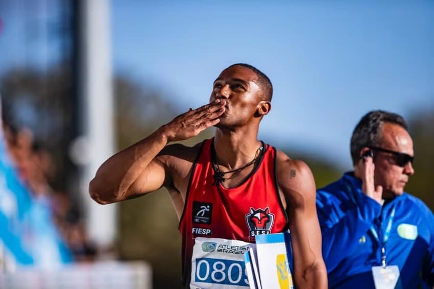 Erik Cardoso bateu o recorde sul-americano no Troféu Brasil