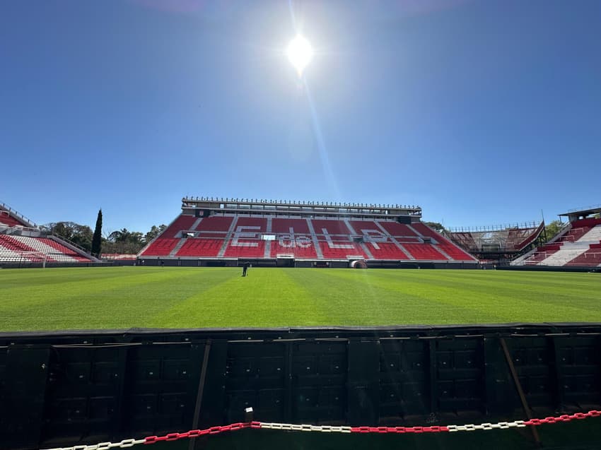 Estádio do Estudiantes, da Argentina, recebe jogo do Flamengo (Foto: Lucas Bayer/Lance!)