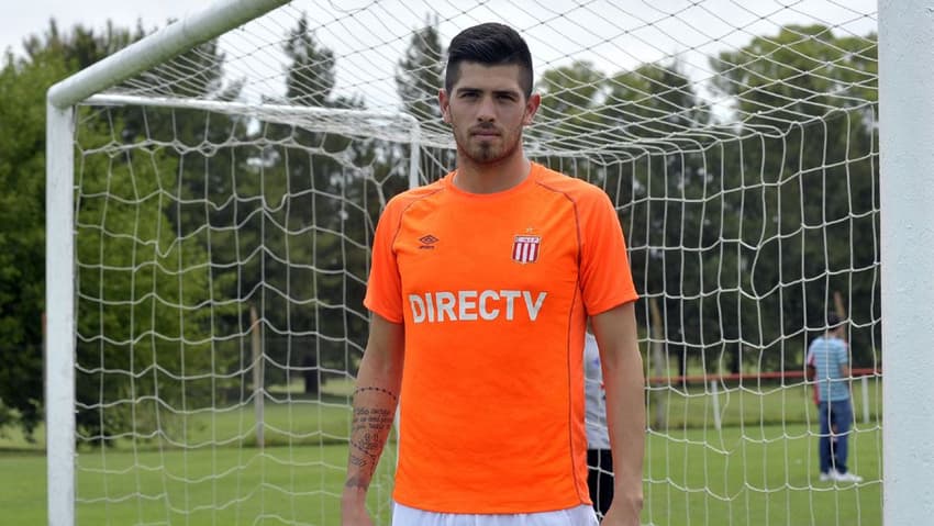 Rossi com a camisa do Estudiantes (Foto: Divulgação)