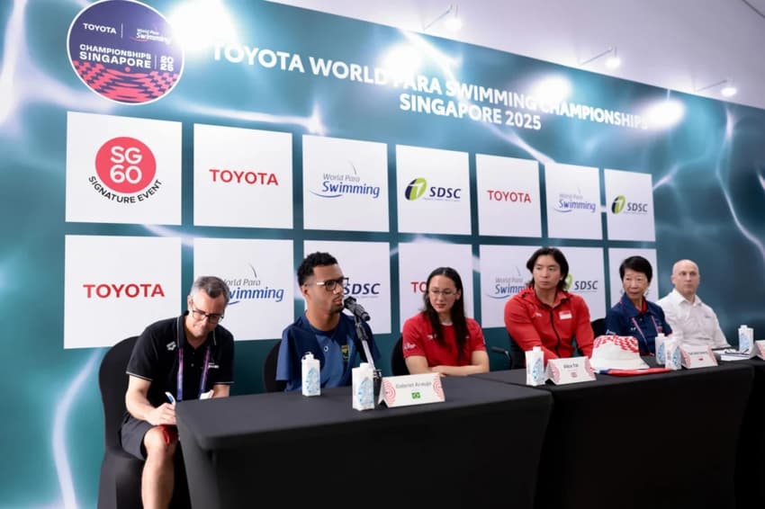 Gabrielzinho durante entrevista coletiva antes do Mundial de Singapura