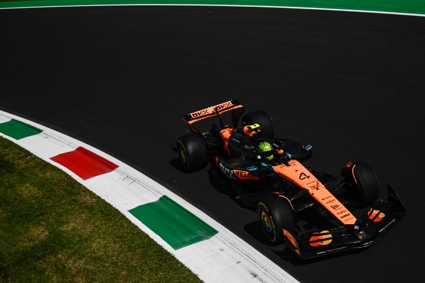 Lando Norris em ação no treino livre do GP da Itália, em Monza, na F1 2025 (Foto: Philippe Lopez / AFP)