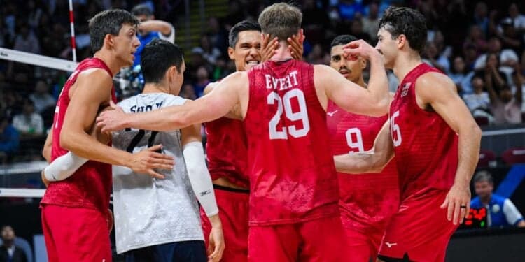Estados Unidos x Eslovênia nas oitavas do Mundial de Vôlei 2025 (Foto: Volleyball World)