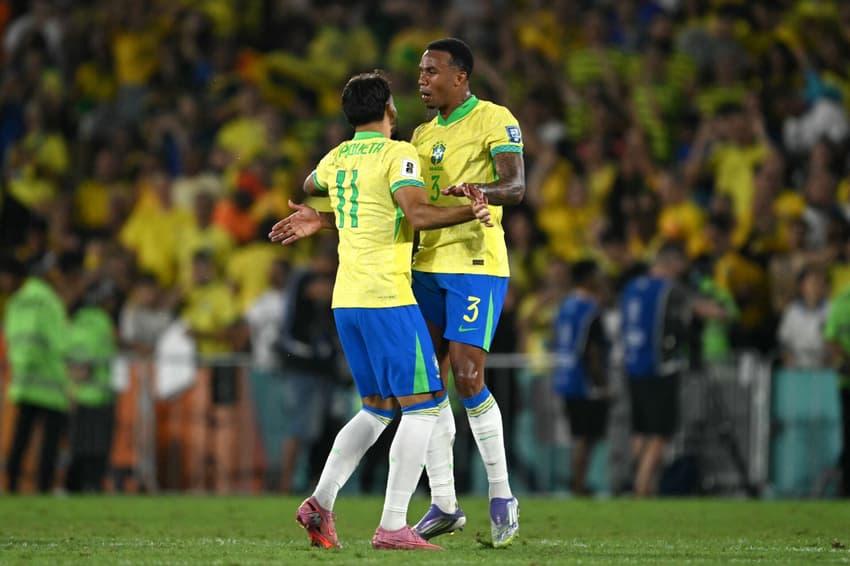 Paquetá comemora seu gol em Brasil x Chile pelas Eliminatórias
