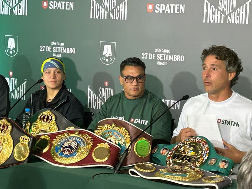 Popó durante coletiva antes do Spaten Fight Night (Foto: Isabella Zuppo)