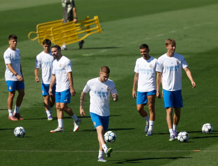 FBL-EUR-C1-REAL MADRID-TRAINING