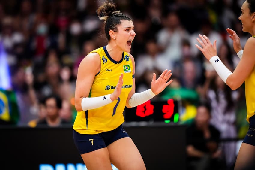 Gabi Guimarães e Rosamaria são destaque no vôlei internacional e lideram vitória de clubes. (Foto: VolleyBall World)