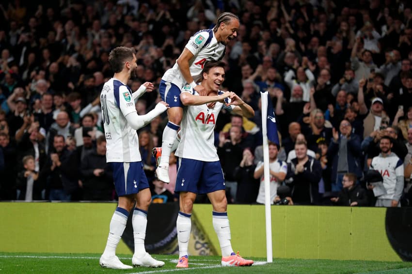 O Tottenham bateu o Doncaster Rovers e avançou na Copa da Liga Inglesa (Foto: Ian Kington / AFP)