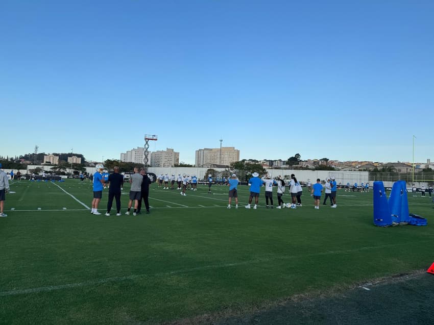 Equipe treinou na tarde desta quarta-feira (3), no CT Joaquim Grava