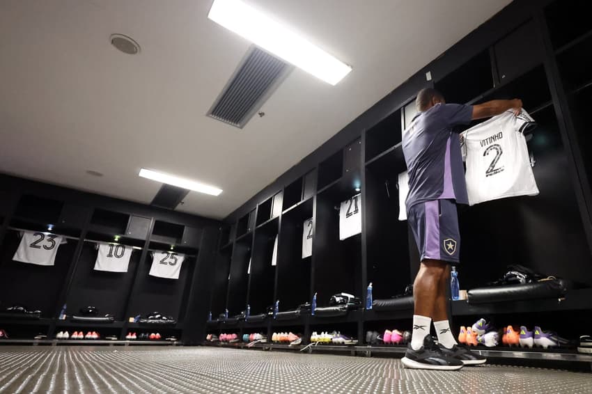 Botafogo confirmou escalação para o clássico com o Fluminense