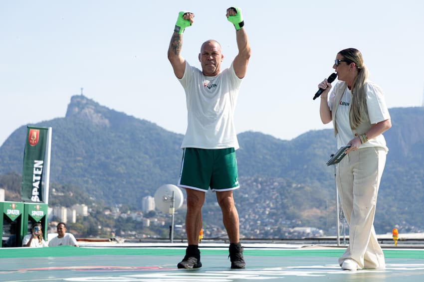 Wand busca história no boxe (Foto: Gaspar Nobrega)