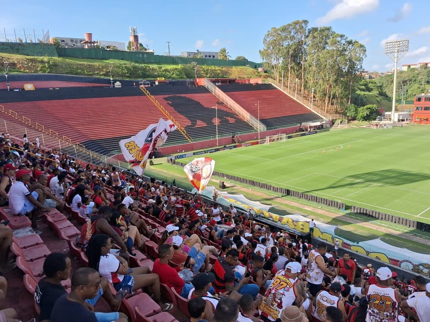 Torcida do Vitória no Barradão (Foto: Rafael do Carmo / Lance!)