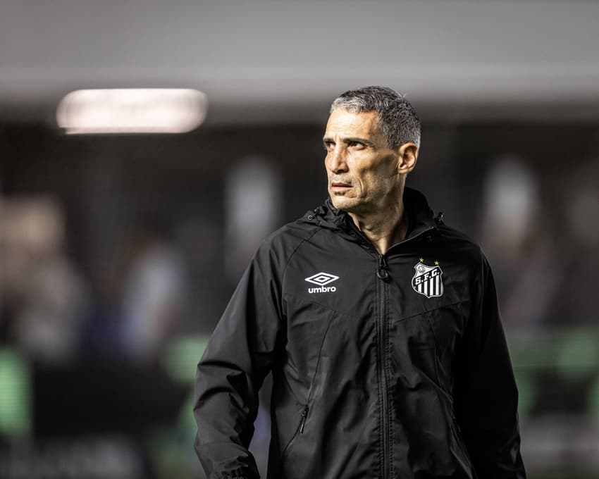 Juan Pablo Vojvoda reencontra o Ceará, agora pelo Santos (Foto: Raul Baretta/ Santos FC)