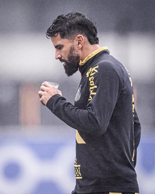 Rincón defendeu a Venezuela na última Eliminatória da Copa do Mundo. (Foto: Raul Baretta/ Santos FC)