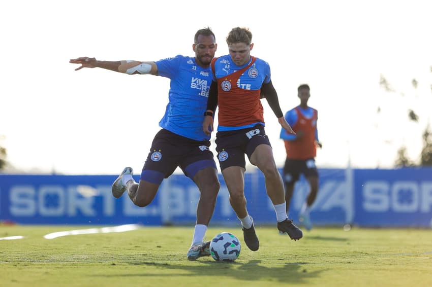 David Duarte e Dell em treino do Bahia (Foto: Rafael Rodrigues / EC Bahia)
