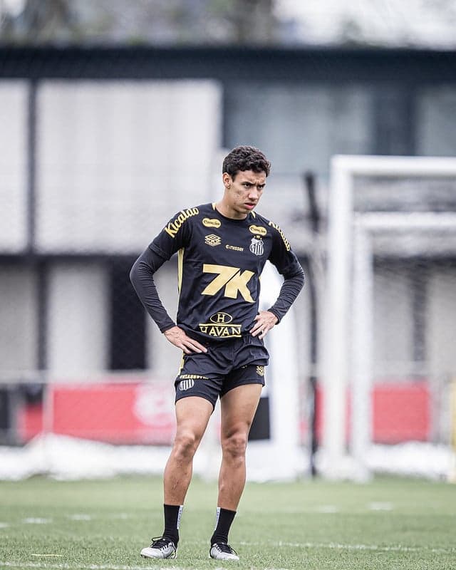 Gabriel Bontempo pode estrear sob o comando de Juan Pablo Vojvoda. (Foto: Raul Baretta/ Santos FC)