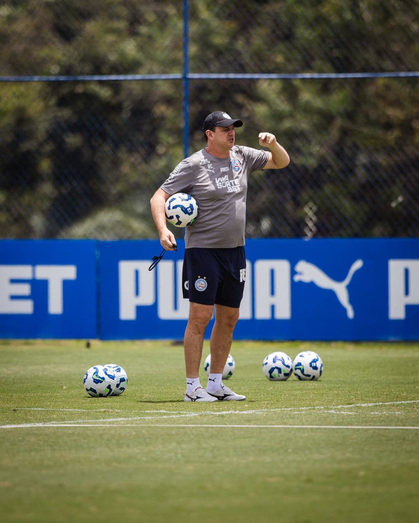 Rogério Ceni comanda treino do Bahia antes do Ba-Vi (Foto: Letícia Martins / EC Bahia)
