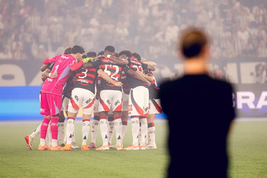 Jogadores do Flamengo contra o Botafogo (Foto: Adriano Fontes/Flamengo)
